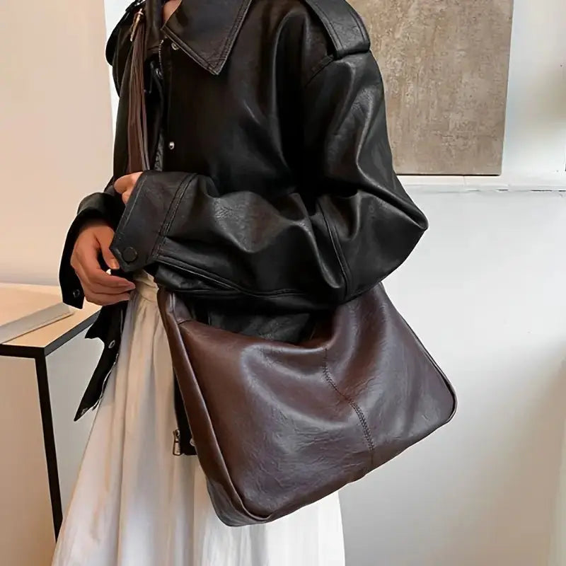AURA CRESCENT | LEATHER CROSSBODY BAGS - Aura Carry
